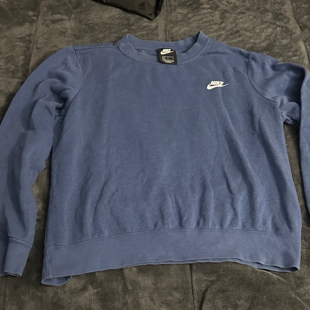 Nike Women's Classic Blue Crew Neck Sweater - Picture 1 of 2